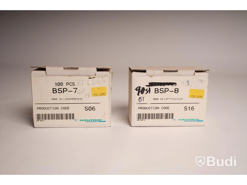 1 låda med 60st Neutrik BSP-7 och 1 låda med 32st Neutrik BSP-8