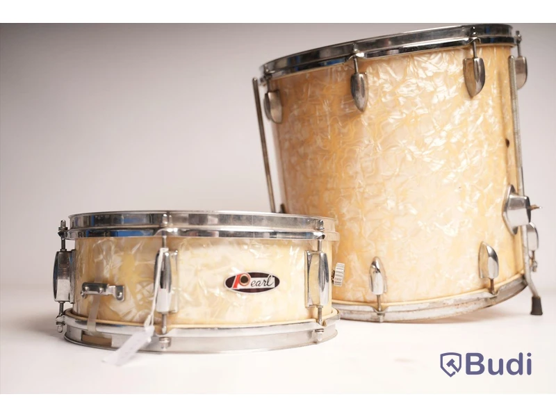 Pearl Vintage Kit, en virvel och golvpuka med Ajax 16 cymbal och Pearl Special hi-hat