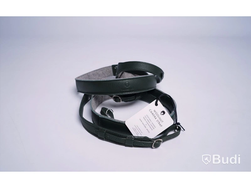 Kameraband - 2 st. Woolnut, läder och ull, grön. Ny.