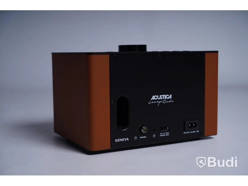 Acustica Lounge Radio från Geneva - färg Cognac