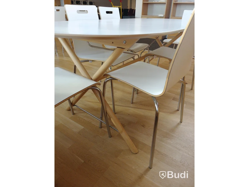 Matbord med 6st stolar L:185 cm B:90 cm H:72,5 cm