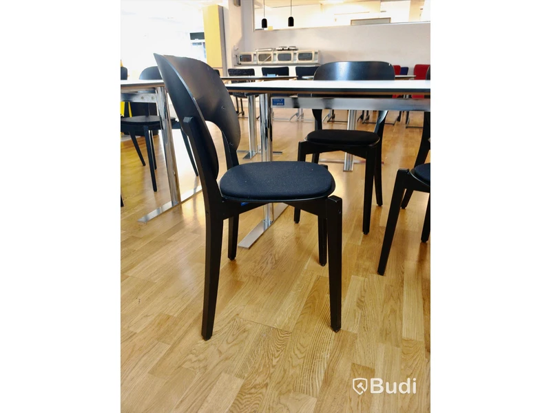 Matbord med 4st stolar 140x80x72 cm