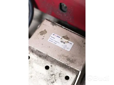 Däckomläggningsmaskin med hjälparm och diverse tillbehör - Trainsway ZH650RA