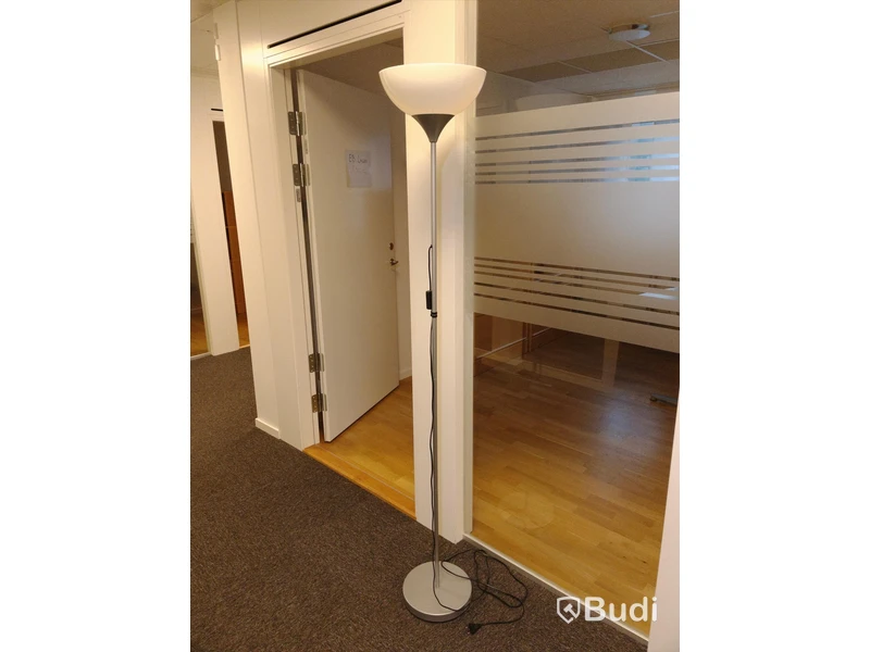 Golvlampa IKEA