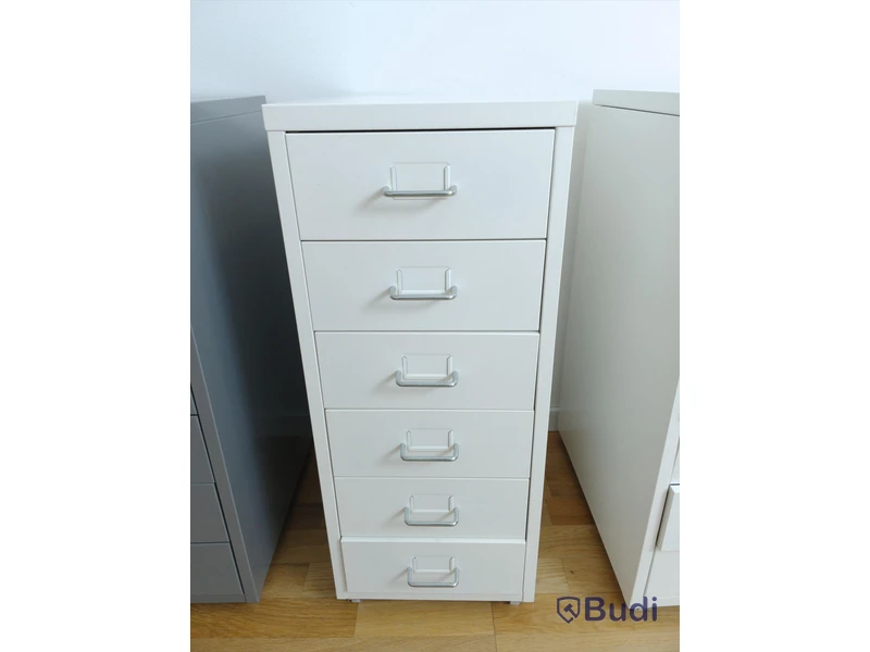 Hurts - 3 st. Ikea, grå och vit metall, på hjul.