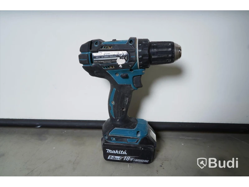 Skruvdragare inklusive batteri & laddare. Makita DDF482RTJ.
