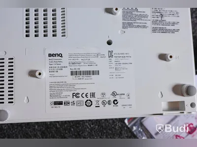 Projektor - Benq Digital projector MW727. Inkl. skyddsväska, sladdar (HDMI, strömkabel, bildkabel och adapter).