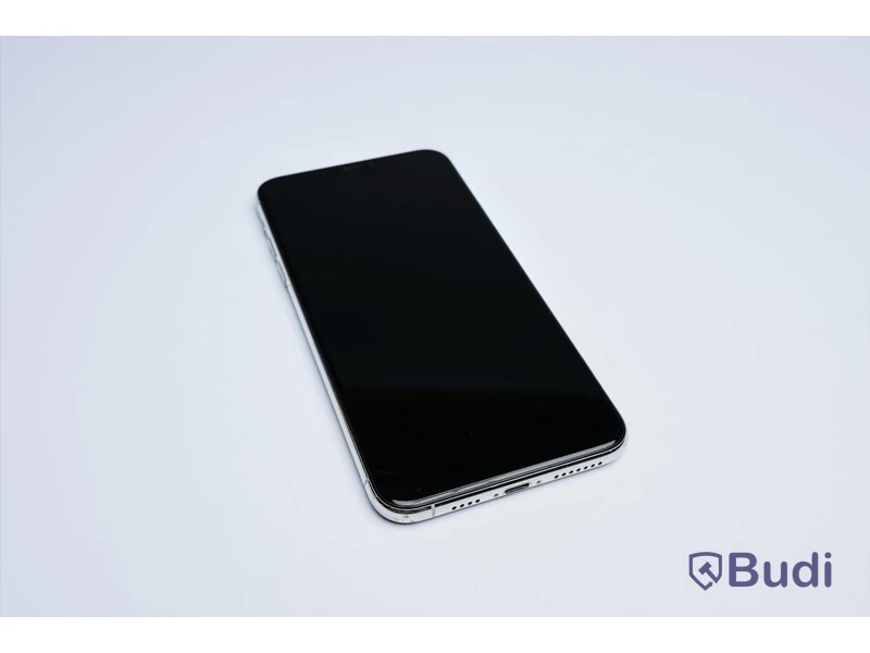 iPhone 11 Pro Max - 256 GB, White, Apple. 90 procent batterihälsa, minimalt slitage, repa skärm.
