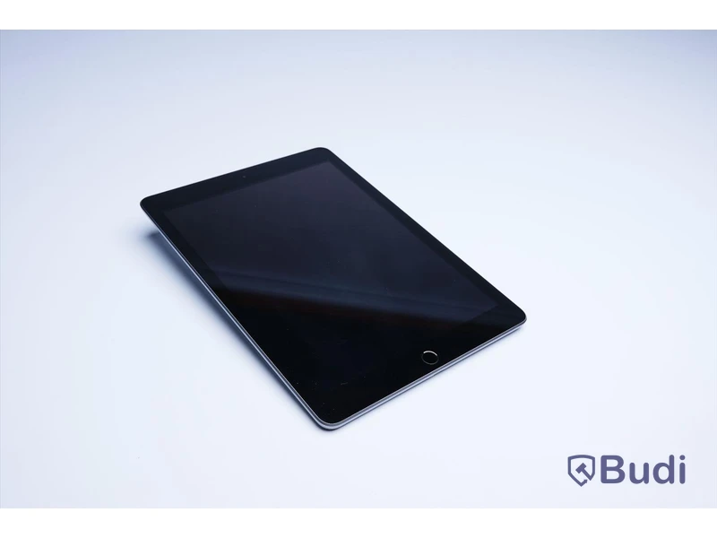 iPad - 6th Gen, 32 GB, Silver Grey, Apple. Minimalt slitage.