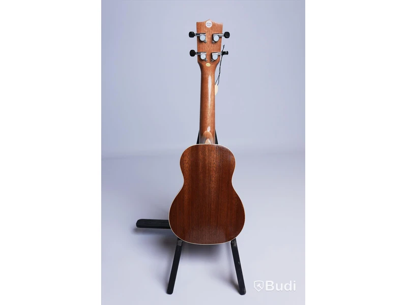 Ukulele - Koki'o, Mahogany Soprano inkl. hard case, RISA Musical Instruments. Ny, Obruten förpackning.