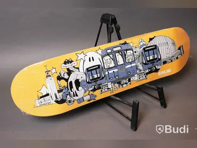 Skateboard inkl. grepptejp - Bumling Sthlm, 7.75. Tejp Enuff Skateboards. Ny, Obruten förpackning.