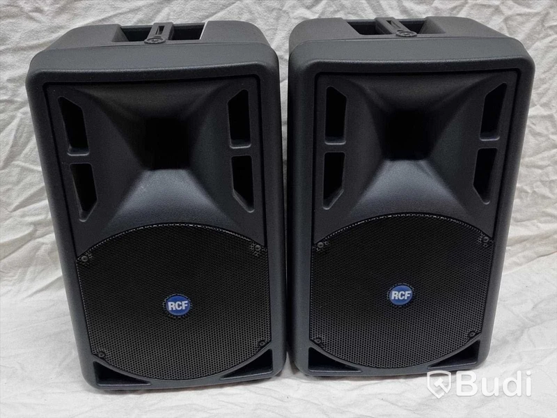 2st RCF 310A aktiva toppar.