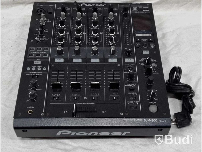 Pioneer DJM-900, Dj mixer.