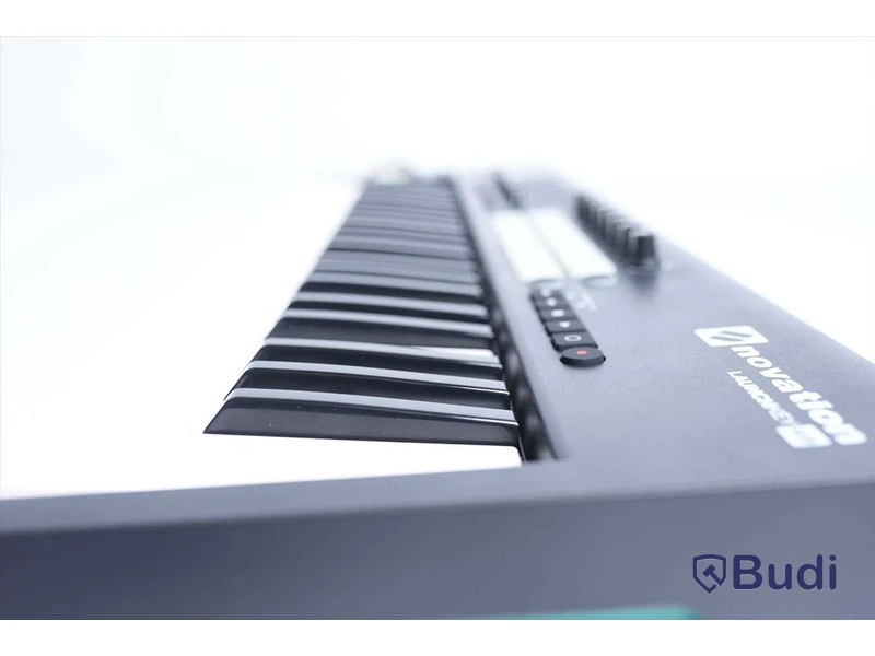 Keyboard - Novation Launchkey 49. Ny.