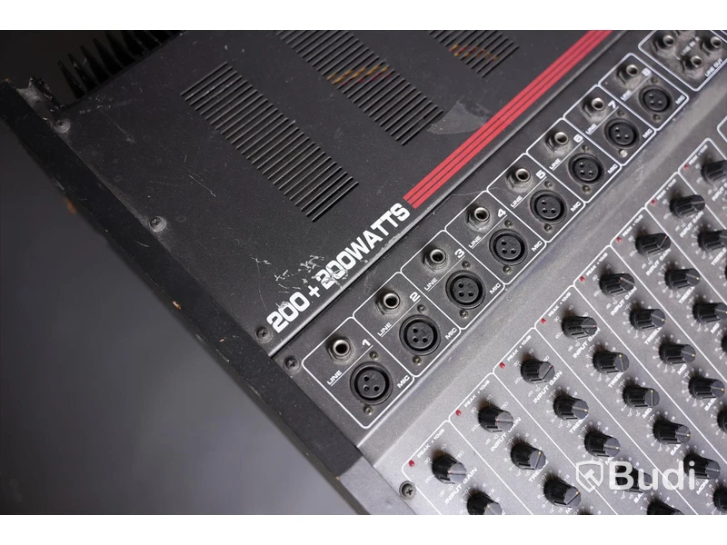 Mixerbord - Ross PC-8400 Powered Mixer Stereo. Osäker funktion.
