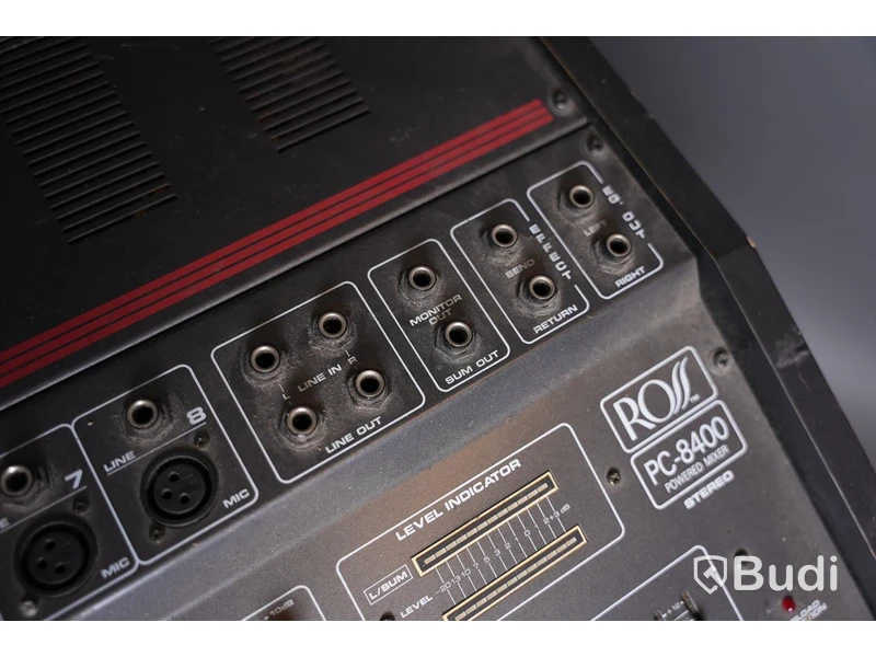 Mixerbord - Ross PC-8400 Powered Mixer Stereo. Osäker funktion.