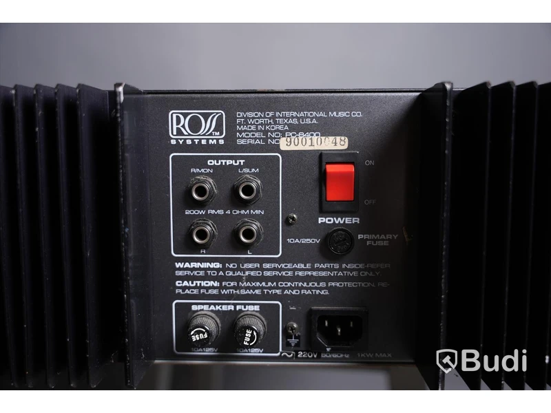 Mixerbord - Ross PC-8400 Powered Mixer Stereo. Osäker funktion.