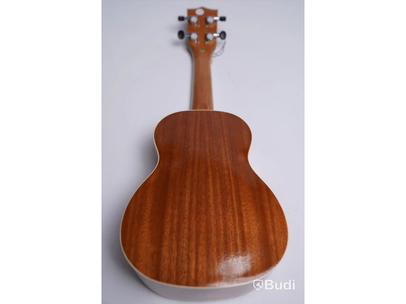Ukulele - Koki'o, Mahogany Soprano inkl. hard case, RISA Musical Instruments. Ny, Obruten förpackning.