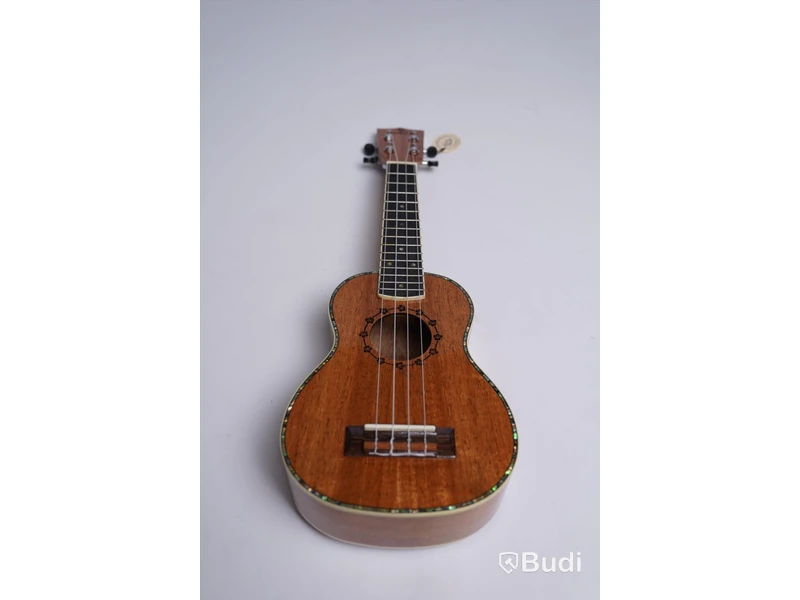 Ukulele - Koki'o, Mahogany Soprano inkl. hard case, RISA Musical Instruments. Ny, Obruten förpackning.