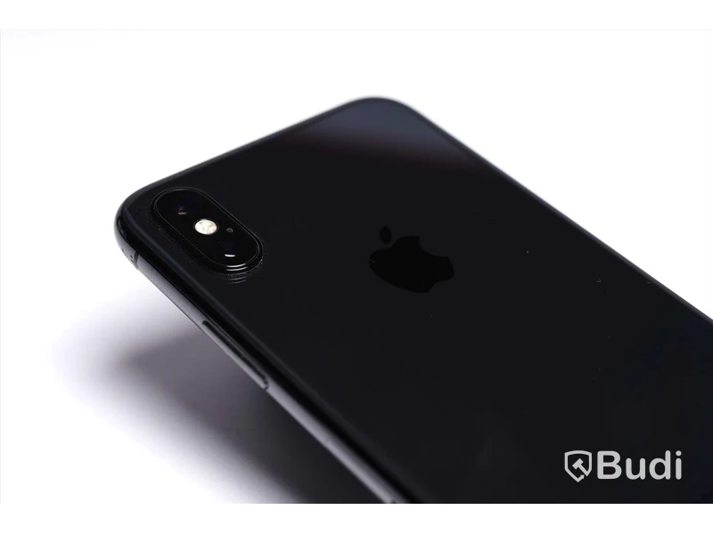 iPhone X - 64 GB, 99procent batterihälsa.