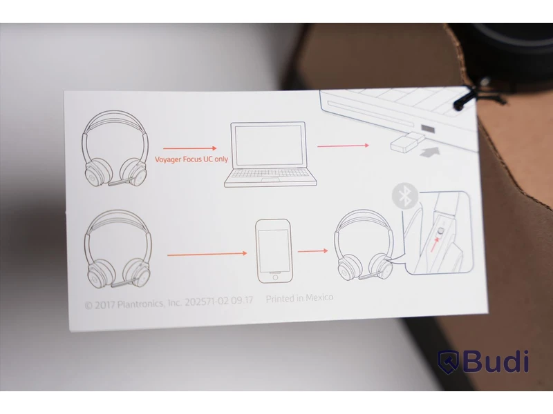 Headset - Plantronics Voyager Focus UC B825-M. Ny Ny, Obruten förpackning.