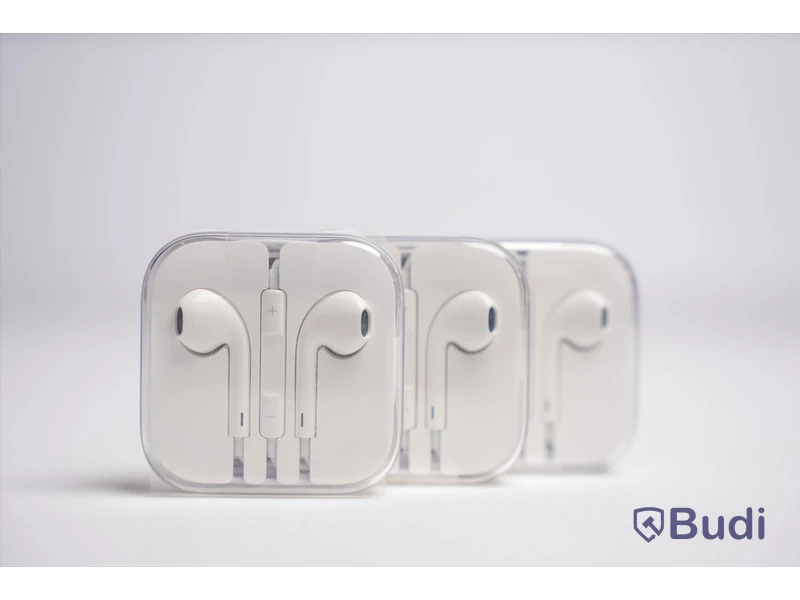 Hörlurar 3st - Apple EarPods with Lightning. Ny, Obruten förpackning.