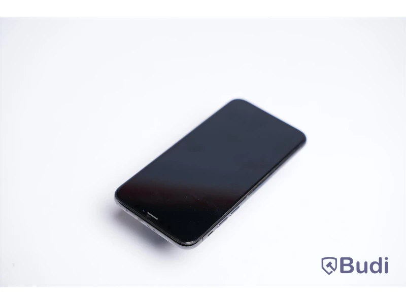 iPhone X - 64 GB, 97 procent batterihälsa, Apple. Sprickor och repor.