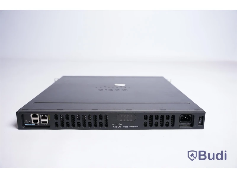 Router -  Cisco ISR 4331.