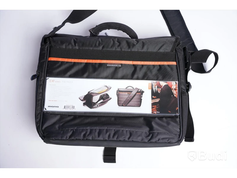 Väska - Mono Cases EFX Series The Fader (Jet Black)