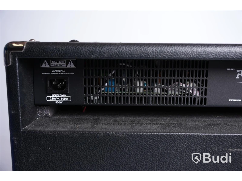 Basförstärkare - Fender Rumble 350. Defekt.