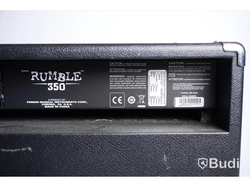 Basförstärkare - Fender Rumble 350. Defekt.