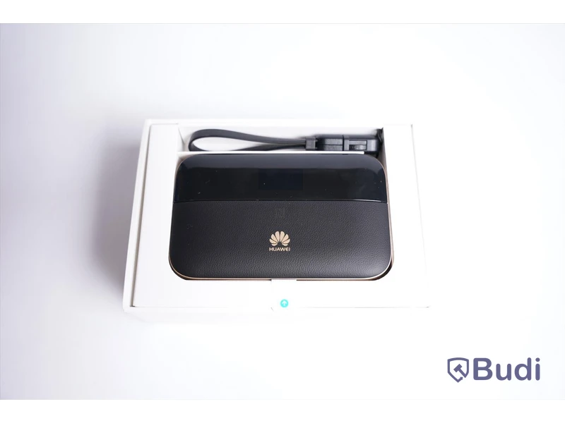 Router - Huawei Mobile WiFi Pro2 (E5885Ls–93a). Begagnad.