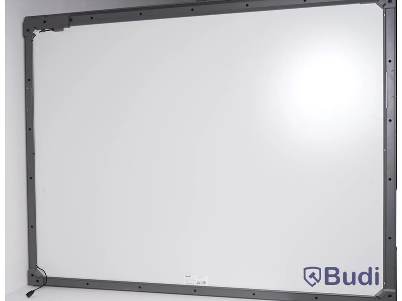 Interaktiv whiteboard - Smart Board 480, SMART, inkl. tillbehör (se bild). 161×128×13 cm