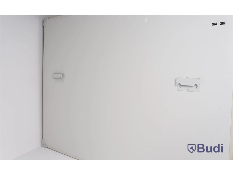 Interaktiv whiteboard - 2nd Generation Activboard, Promethian. Inkl. tillbehör (se bild). 168x125x5 cm
