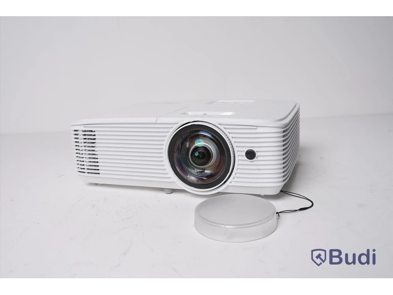 Projektor inkl. väggmontering - DLP Projector, Optoma; Short-Throw Projector wall Mount, Vision. Inkl. tillbehör (se bild).