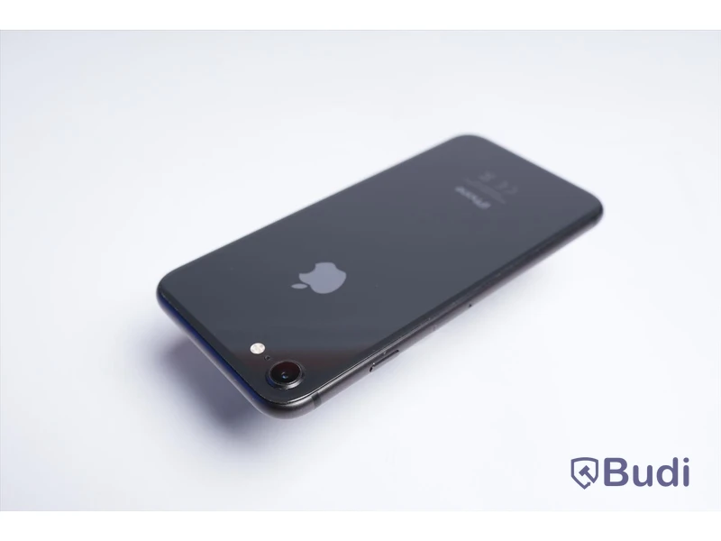 iPhone 8 - 64 GB, 82 procent batterihälsa, Apple.