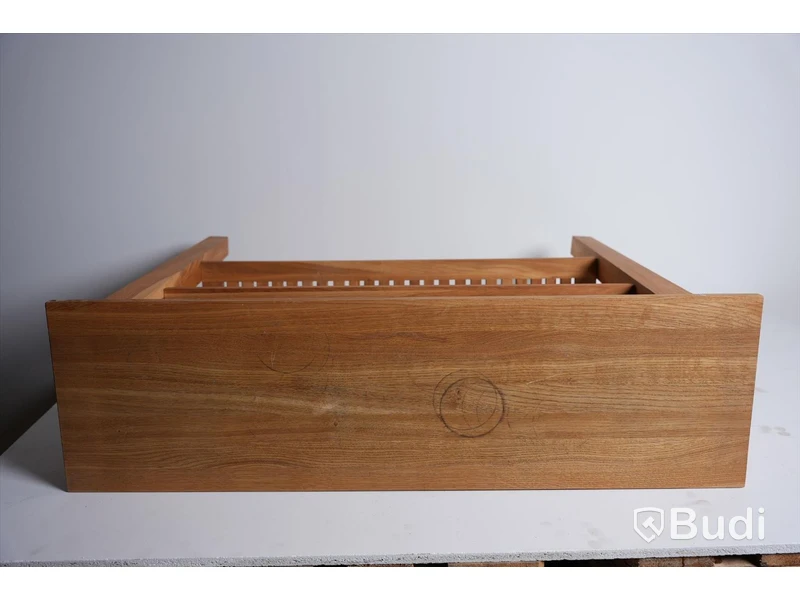 Sideboard - ek. 110x32+91 cm.
