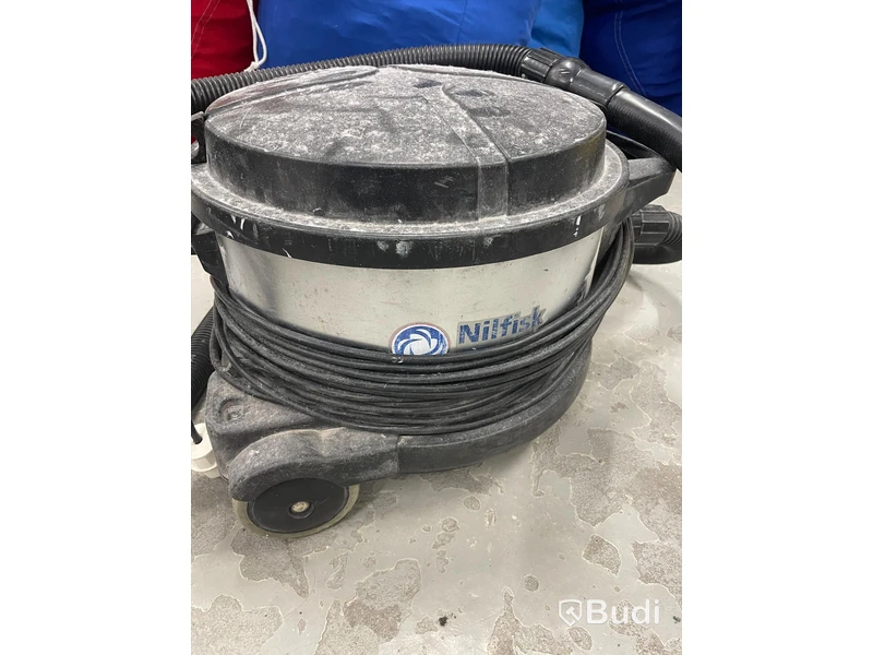 Dammsugare Nilfisk GD 930