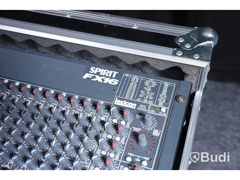 Mixerbord - Soundcraft Spirit FX16 inkl. rack case