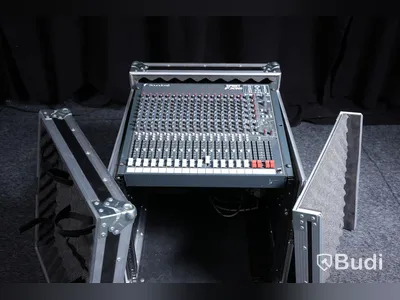 Mixerbord - Soundcraft Spirit FX16 inkl. rack case