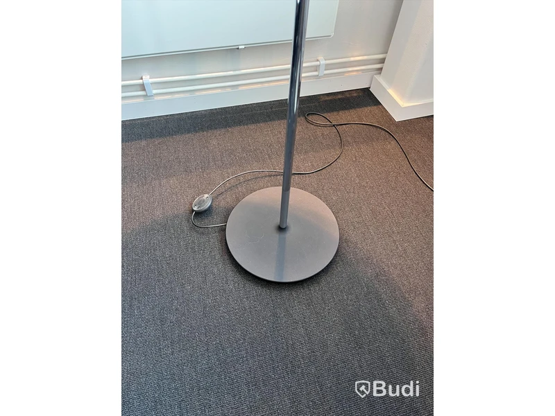 Golvlampa Louis Poulsen TYPE 128728
