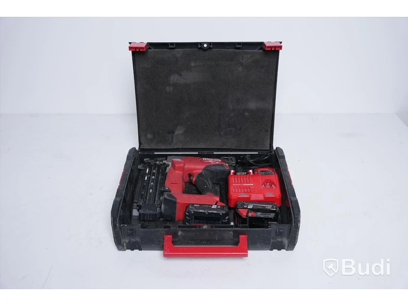 Dyckertpistol - M18 CN18GS Fuel, Milwaukee. Inkl. 2 st. batterier samt laddare.