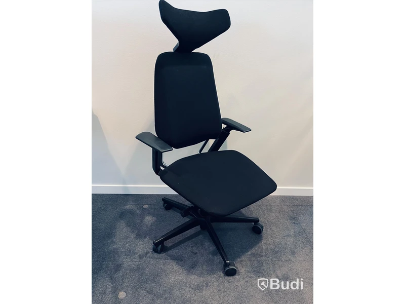 Kontorsstol SAVO S3 Nypris ca 10 000 SEK