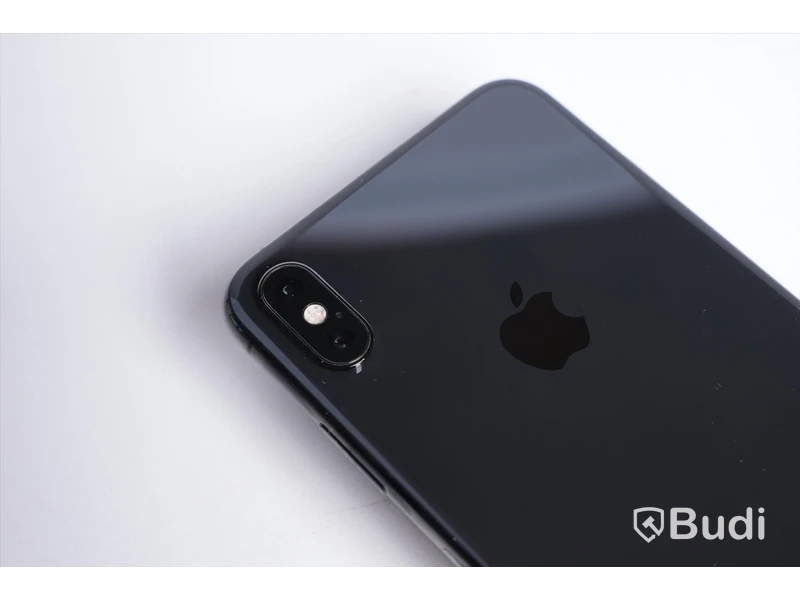 iPhone Xs max - 64 GB, 93 procent batterihälsa.