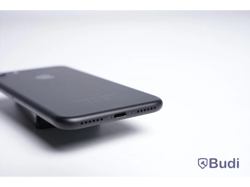 iPhone 7-  128 GB, 100 procent batterihälsa, Apple.