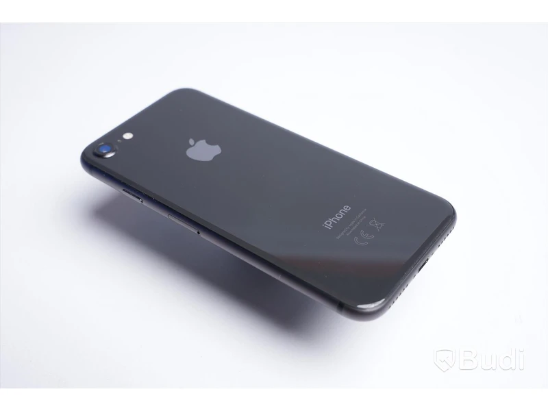 iPhone 8 - 64 GB, 88 procent batterihälsa. Inkl. laddare.
