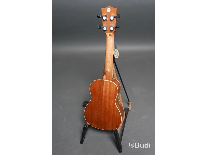 Ukulele - Kokio Solid Top Mahogny Soprano inkl. case