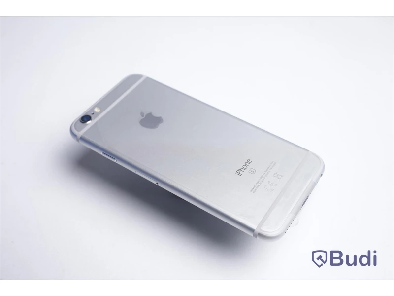 iPhone 6s - 32 GB, 100 procent batterihälsa. Inkl. laddare och hörlurar.