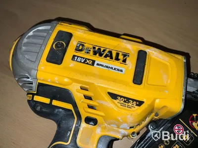 Spikpistol, DeWALT.