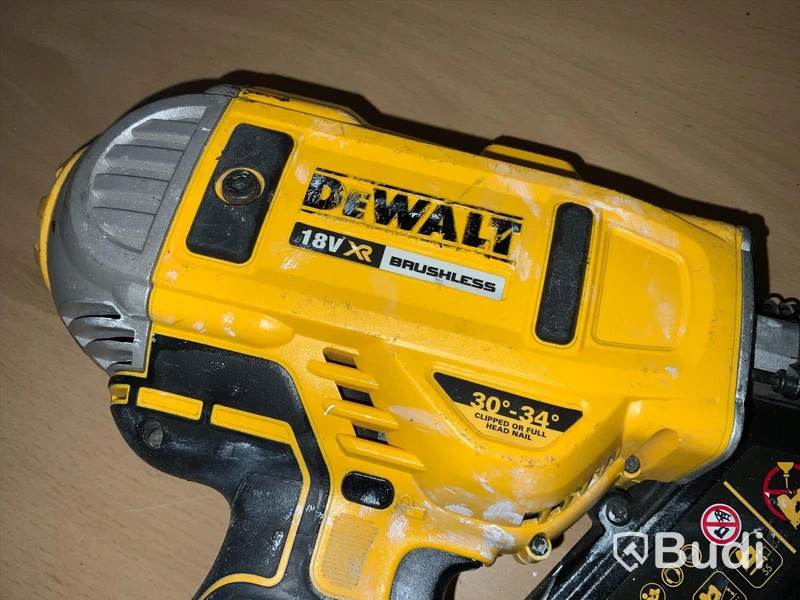 Spikpistol, DeWALT.